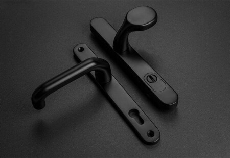 Varnostna oprema MPK - SECURO A04 PLUS - USO M1 COSLAN (F5 - črna mat) - s pokrovom